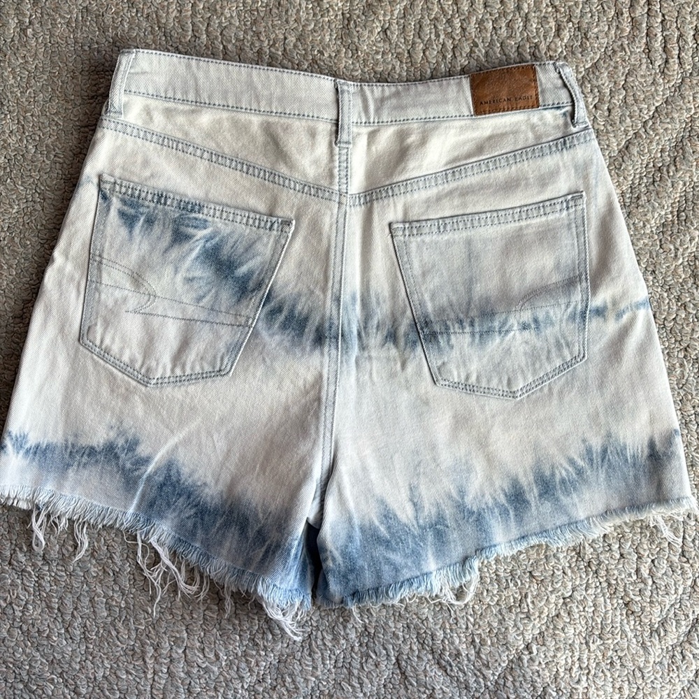 ‼️American Eagle Highest Rise Denim Mom Short - Picture 5 of 5